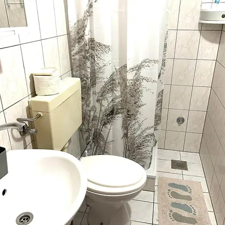 Cozy Studio, Rosi 1, With Free Public Parking And Free Wifi Apartamento