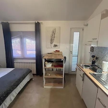 Appartement Cozy Studio, Rosi 1, With Free Public Parking And Free Wifi Pula