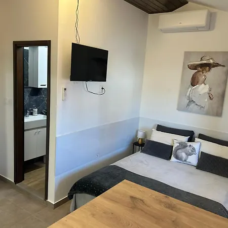 Cozy Studio, Rosi 1, With Free Public Parking And Free Wifi Pula